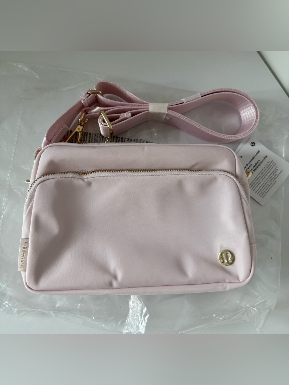 Lululemon Everywhere Crossbody Large
3L blissful pink